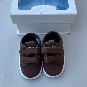 New with box baby Ralph Lauren shoes. Never worn. Size 2.